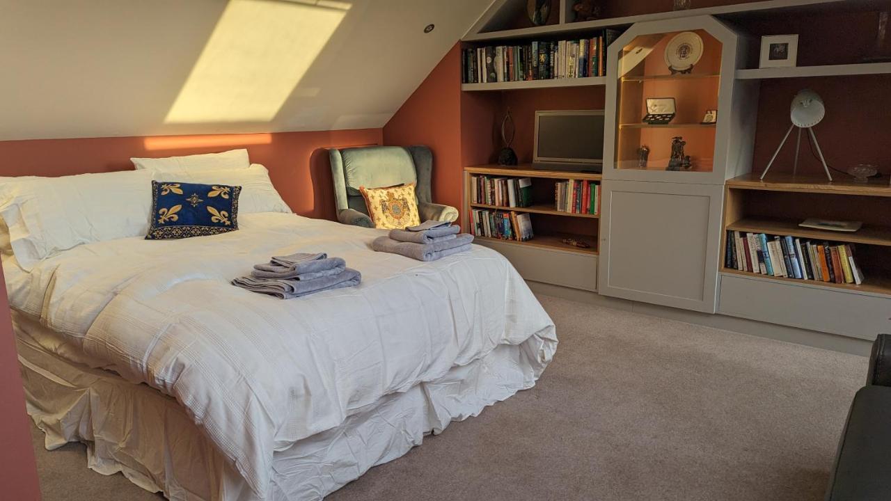 Elegant Relaxed Studio Bed and Breakfast Maynooth Exterior foto